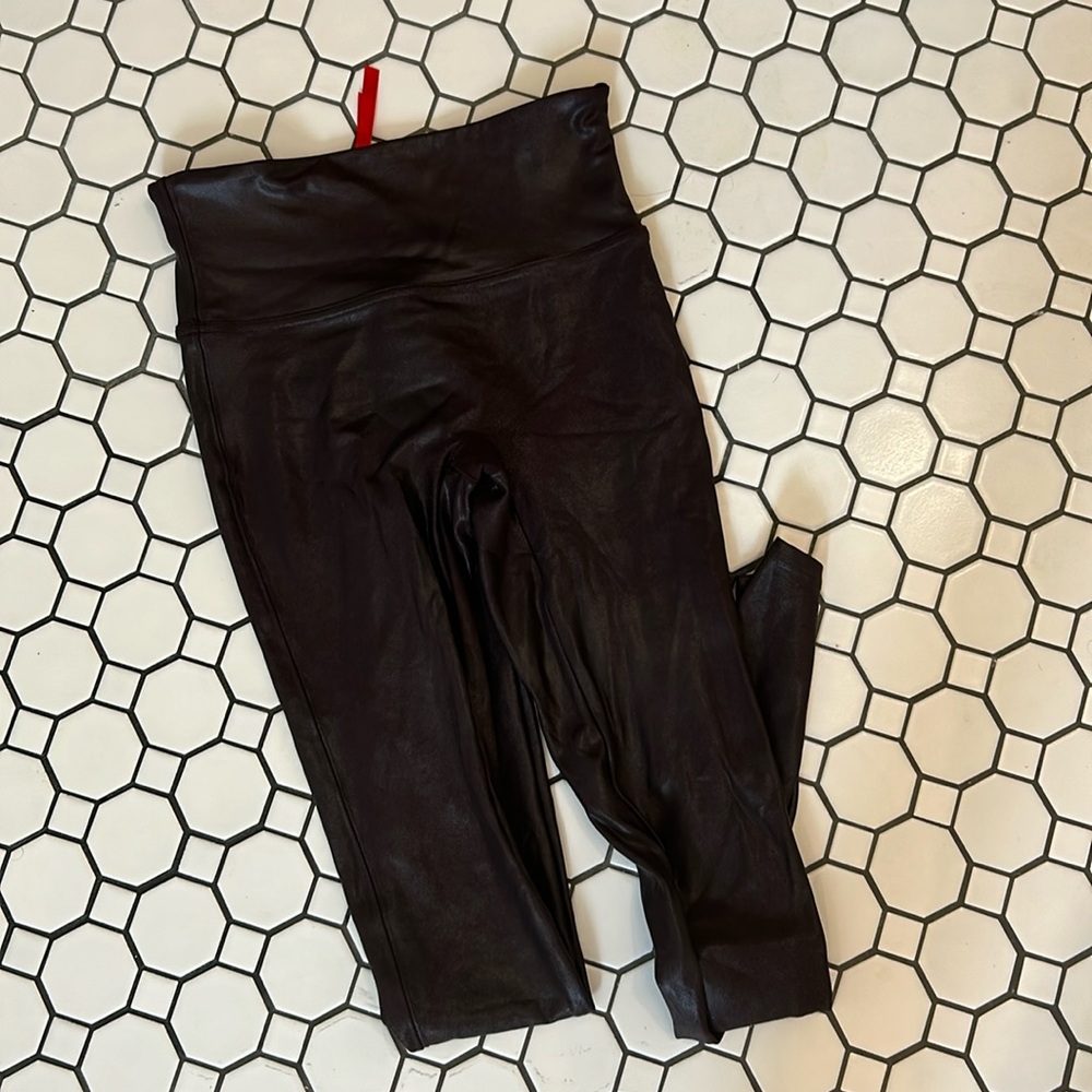 Spanx maroon faux leather legging Small EUC